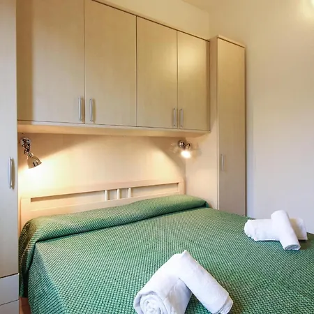 1 Bedroom Amazing In -ca- *